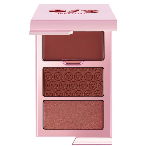 ONE/SIZE BY PATRICK STARRR
Cheek Clapper 3D Blush Trio Palette in Rich Betch